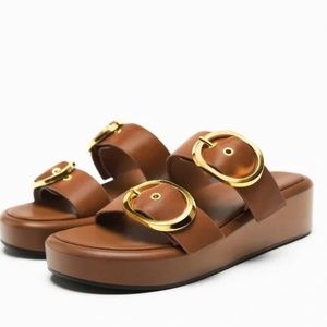 Zara Leather wedge sandals. Buckled wide straps. 6.5 (37). Brown.